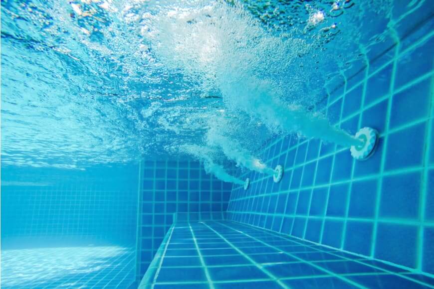 mantenimiento-piscina-agua-salada
